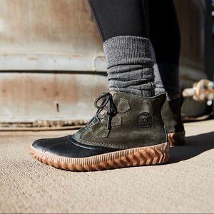 SOREL Women's Out N About Plus Camouflage Waterproof Winter Boots